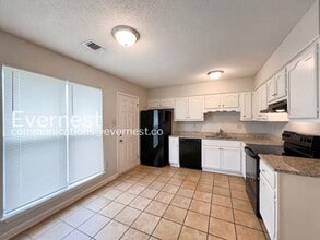 4286 Brighton Dr in Horn Lake, MS - Building Photo - Building Photo