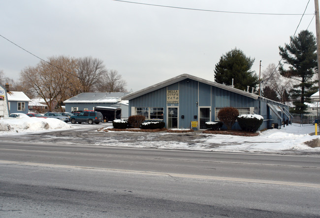 6035 E Taft Rd in North Syracuse, NY - Building Photo - Building Photo