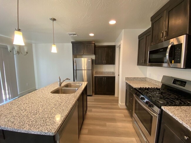 property at 5903 S Charger Lp