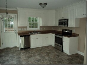 4113 Sabre Ln in Wilson, NC - Building Photo - Building Photo