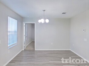 6815 Hibiscus Falls in San Antonio, TX - Building Photo - Building Photo