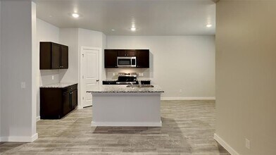 16971 Buck Cir in Oklahoma City, OK - Building Photo - Building Photo