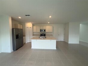 4378 River Beacon Blvd in Davenport, FL - Building Photo - Building Photo