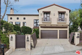 1301 Linda Flora Dr in Los Angeles, CA - Building Photo - Building Photo