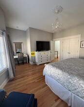 153 D St, Unit 153 in Boston, MA - Foto de edificio - Building Photo