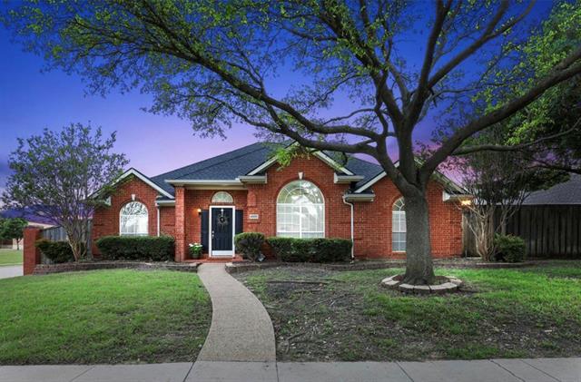 4500 Portrait Ln in Plano, TX - Building Photo