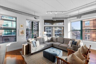 936 W Madison St in Chicago, IL - Building Photo - Building Photo