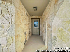 2673 Lonesome Creek Trail in New Braunfels, TX - Foto de edificio