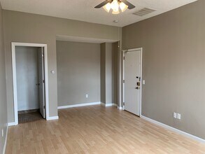 2428 4th Ave in Minneapolis, MN - Building Photo - Building Photo
