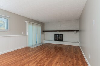 250 Francisridge Dr in Cincinnati, OH - Building Photo - Building Photo