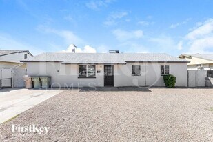 5037 W Krall St in Glendale, AZ - Building Photo