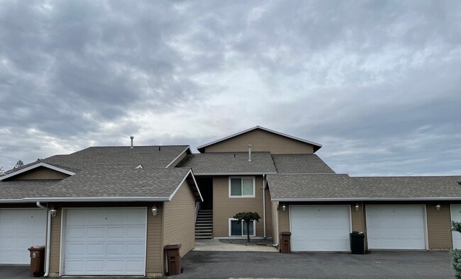 8950 N Pamela St, Unit 8950