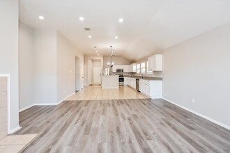 2700 Hillside Dr in Wylie, TX - Foto de edificio - Building Photo