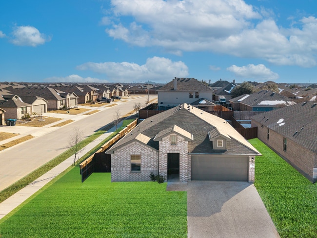 property at 417 Destin Dr