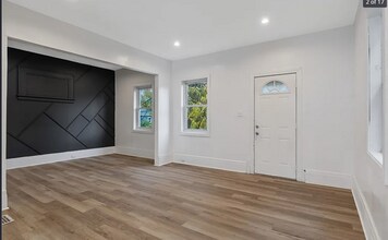 207 Boyden St in Syracuse, NY - Building Photo - Building Photo