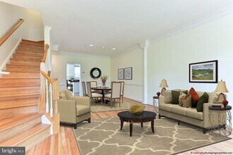 315 S Henry St in Alexandria, VA - Building Photo - Building Photo