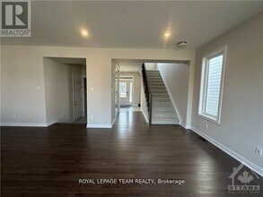 199 Conservancy Dr in Ottawa, ON - Building Photo - Building Photo