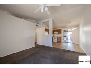 3120 N 67th Ln in Phoenix, AZ - Building Photo - Building Photo