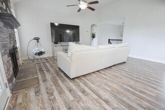106 Sycamore Hill Dr in Clarksville, TN - Building Photo - Building Photo