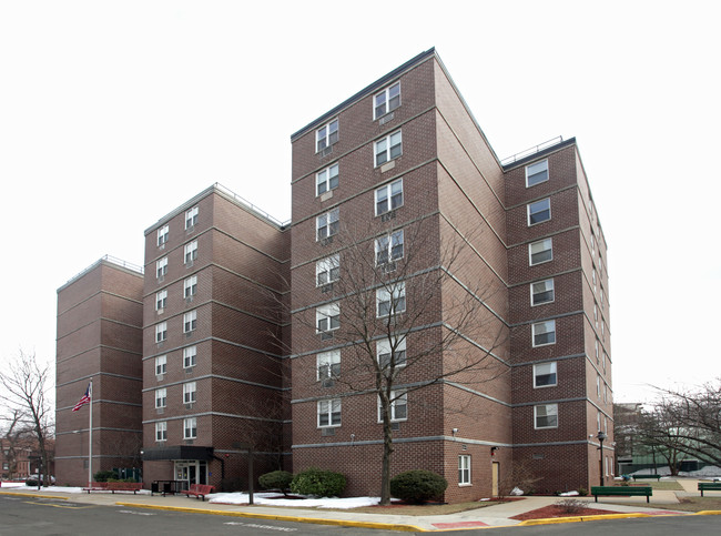 North Salem Terrace Apartments in Elizabeth, NJ - Building Photo - Building Photo