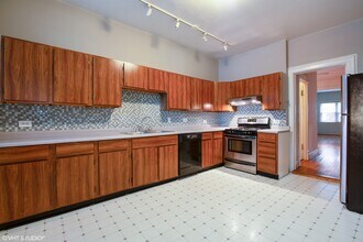 3041 N Southport Ave in Chicago, IL - Building Photo - Building Photo