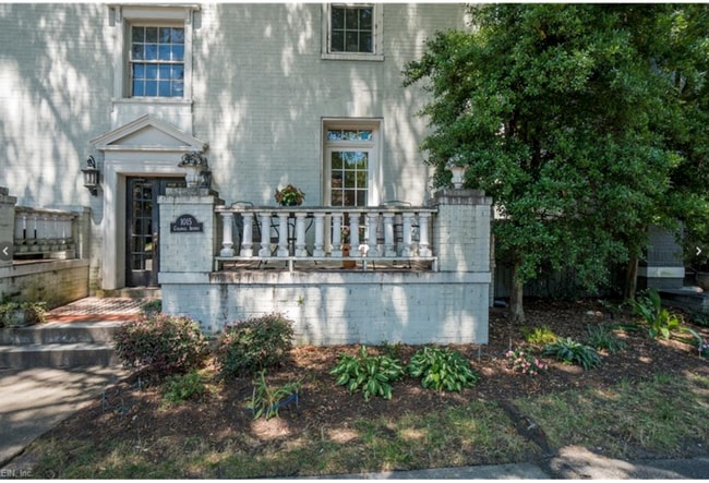 1015 Colonial Ave in Norfolk, VA - Building Photo - Building Photo