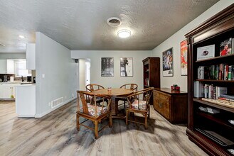 1414 Hollywood Ave in Norman, OK - Building Photo - Building Photo
