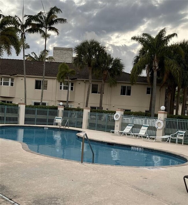 2125 NW 77th Way, Unit 201