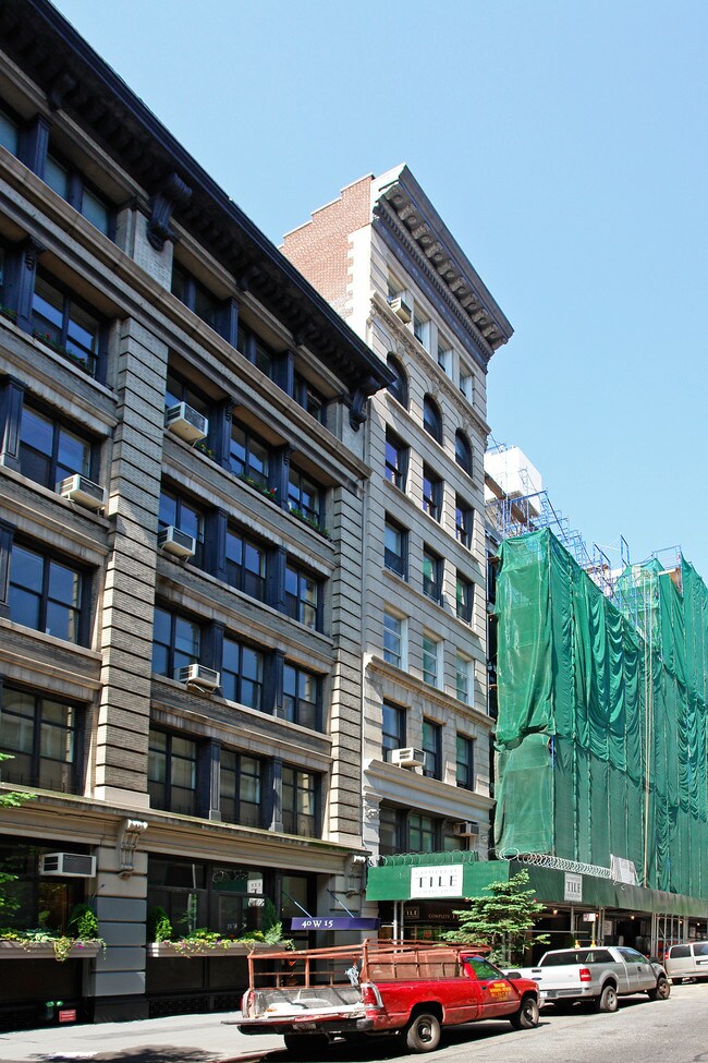 42 W 15th St in New York, NY - Building Photo - Building Photo