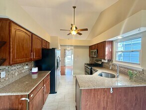 612 Orrington Ct in Lake Zurich, IL - Building Photo - Building Photo