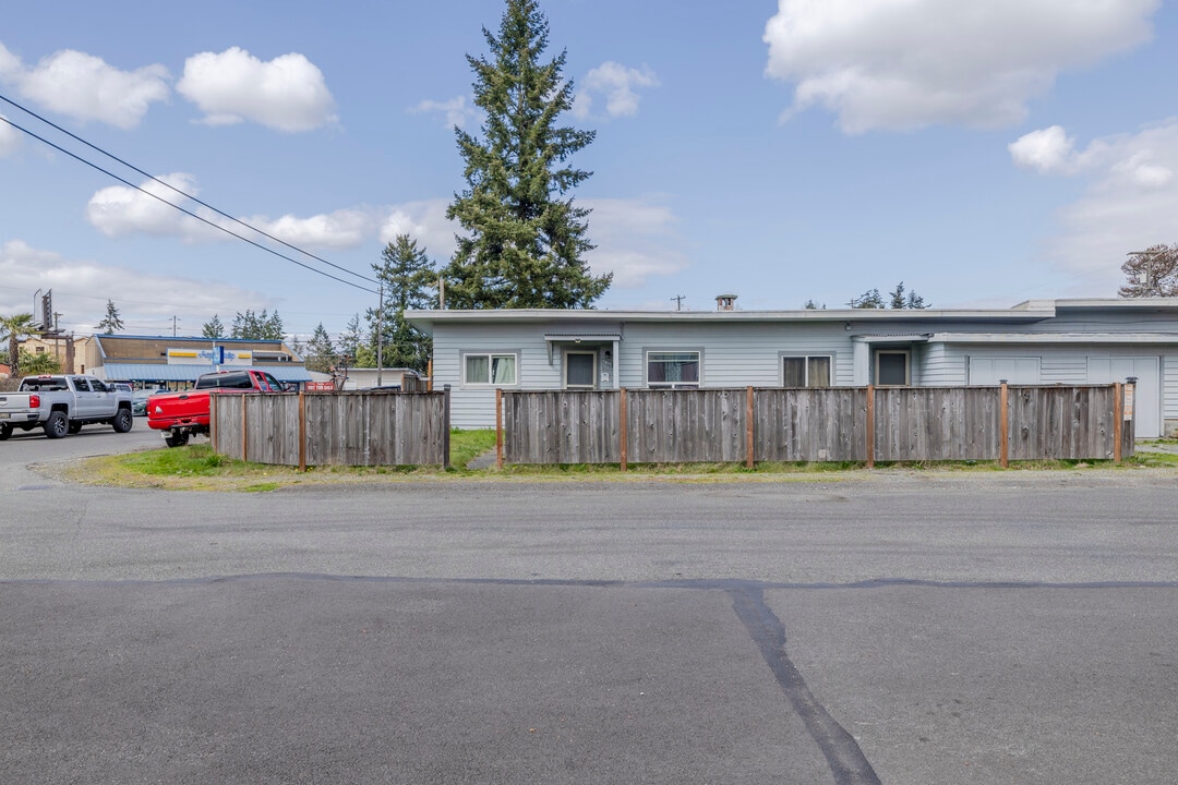 5819 77th St W in Lakewood, WA - Building Photo