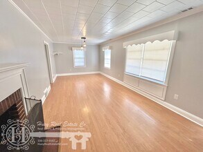 407 Gates Ave in Graham, NC - Building Photo - Building Photo