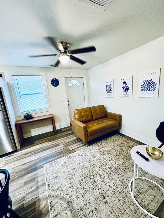 115 Colonial Ave in Greenville, SC - Building Photo - Building Photo