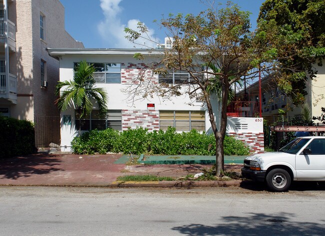 650 Michigan Ave in Miami Beach, FL - Foto de edificio - Building Photo