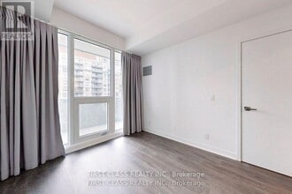 712-715 HOLMES Ave in North York, ON - Building Photo - Building Photo