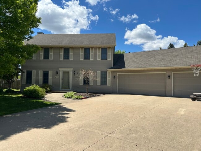 205 Bosworth Ct