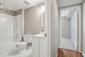 5 Lough Mask Ct, Unit 201 in Timonium, MD - Building Photo - Building Photo