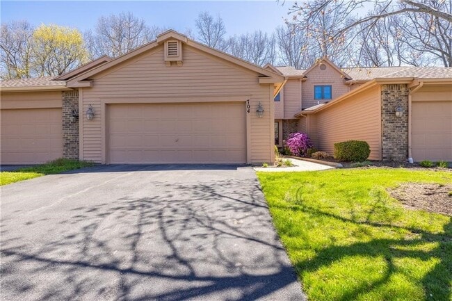 property at 704 Mariner Cir