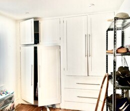 24 Brantford Pl, Unit 1 in Buffalo, NY - Building Photo - Building Photo