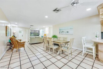 131 Cajeput Dr in Naples, FL - Building Photo - Building Photo