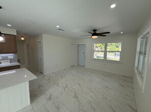 1809 5th Ave W in Palmetto, FL - Foto de edificio - Building Photo