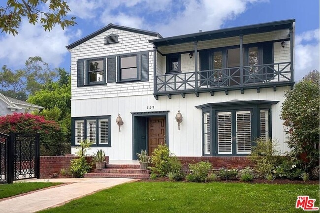 property at 515 S Van Ness Ave