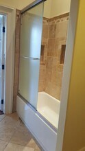 1520 Josephine St, Unit A in New Orleans, LA - Foto de edificio - Building Photo