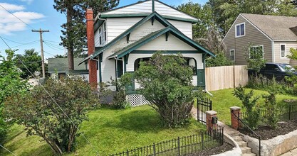 212 May St in Lead, SD - Foto de edificio - Building Photo