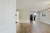 1514 C St photo'