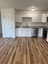 321 Quinn Hill Ln in Mars Hill, NC - Building Photo - Building Photo