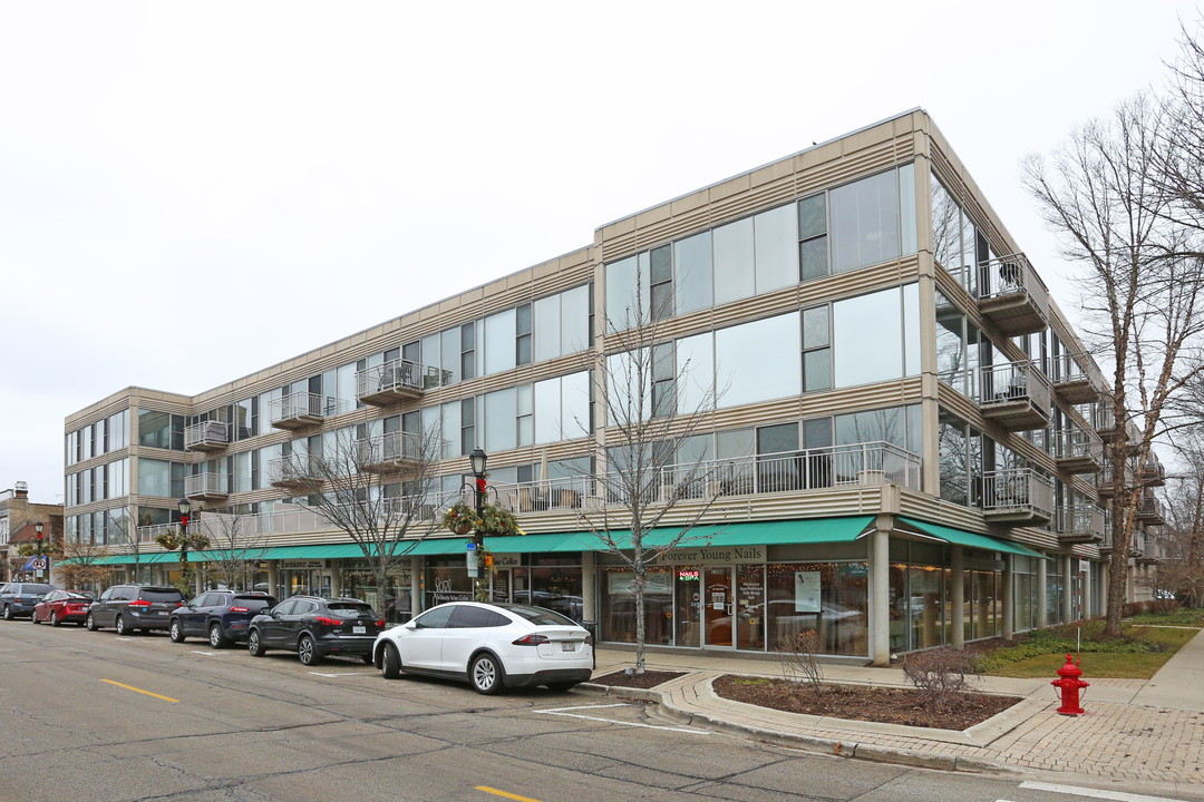 1100 Central Ave in Wilmette, IL - Building Photo