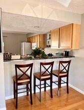 864 E Sherwood Hills Dr in Bloomington, IN - Foto de edificio - Building Photo
