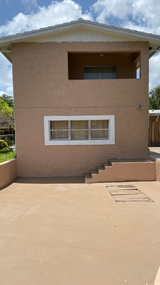 property at 1940 NE 2nd Ave