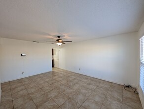 209 W Plaza Dr in Clovis, NM - Building Photo - Building Photo